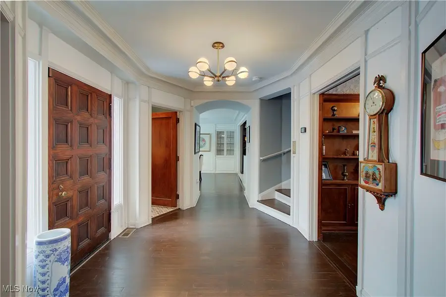 3125 Van Aken Boulevard, Shaker Heights, OH 44120 - #3