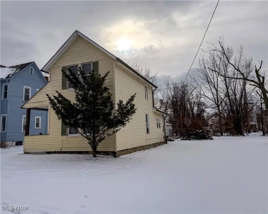 8200 Beman Avenue, Cleveland, OH 44105 - #2