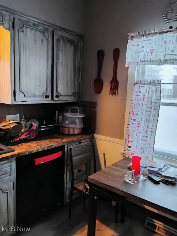 631 Coitsville Road, Campbell, OH 44405 - #2