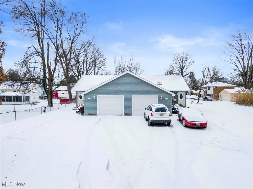 3921/3923 Huntmere Avenue, Youngstown, OH 44515 - #1