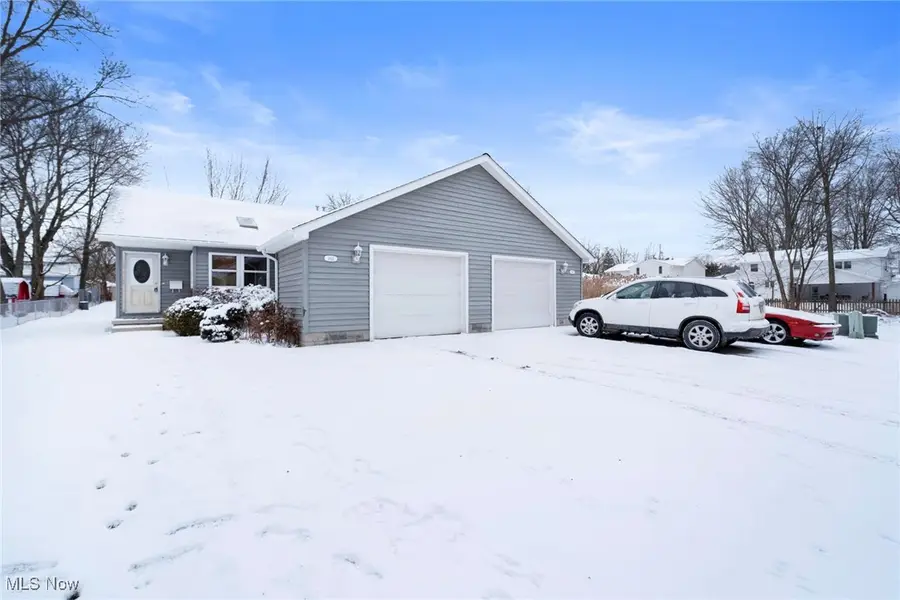 3921/3923 Huntmere Avenue, Youngstown, OH 44515 - #3