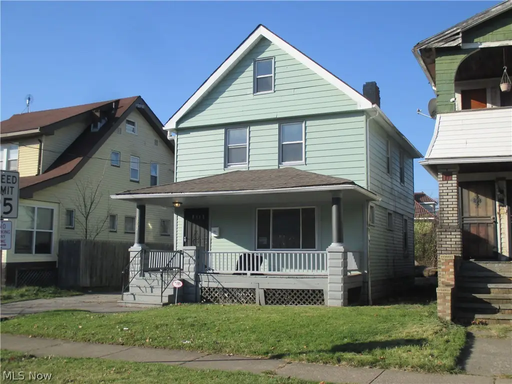 3582 E 112th Street, Cleveland, OH 44105 - #1