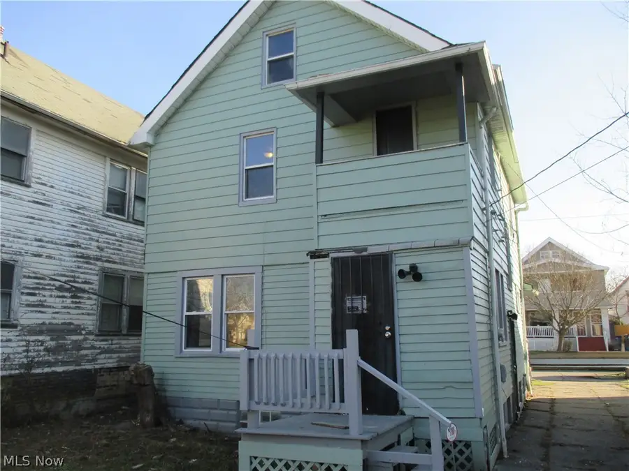 3582 E 112th Street, Cleveland, OH 44105 - #2
