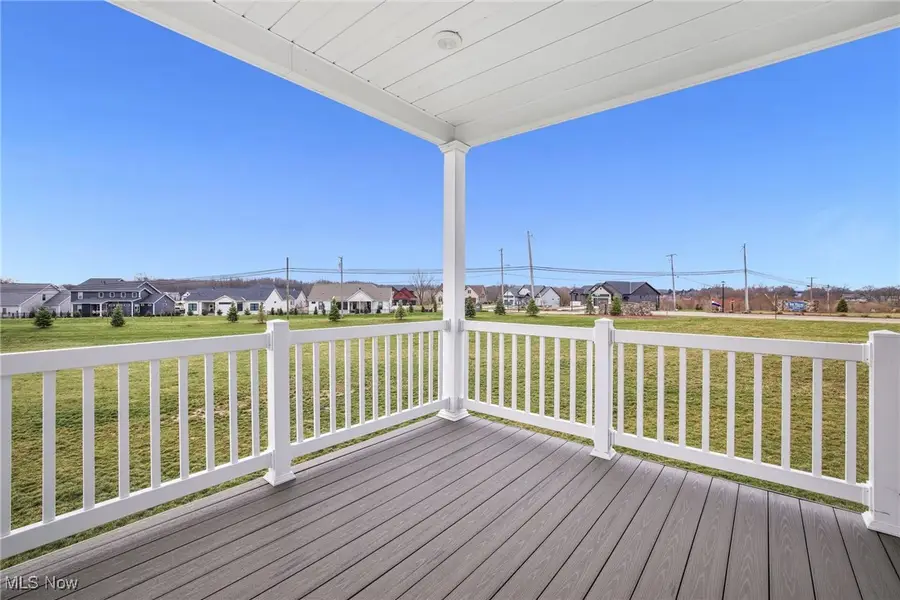 482 Meadow Sw Trail, Hartville, OH 44632 - Image #2