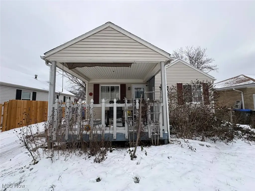 31 Alameda Avenue, Cuyahoga Falls, OH 44221 - #1