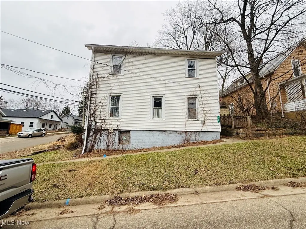 188 W Clinton Street, Millersburg, OH 44654 - #1