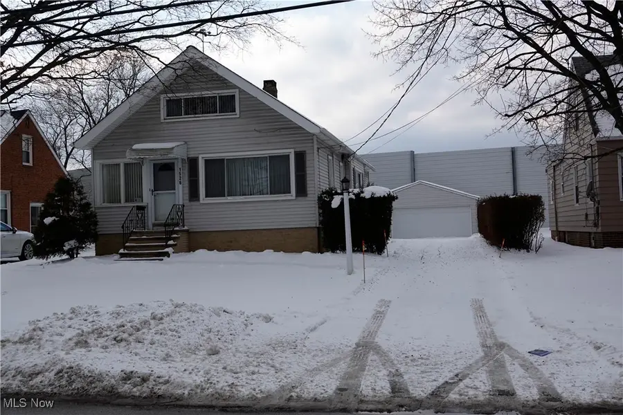 1526 Parker Drive, Mayfield Heights, OH 44124 - #3