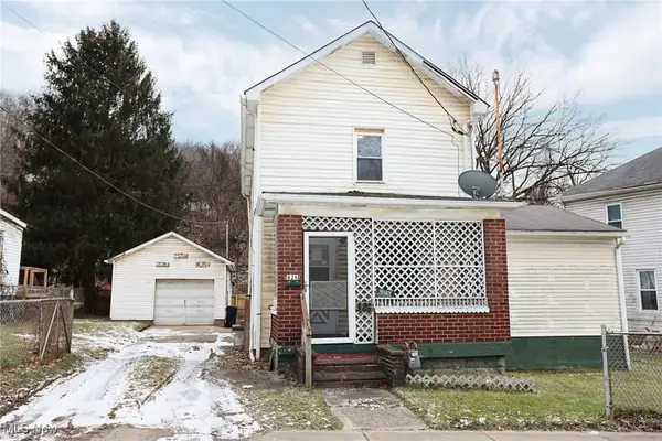 826 Allegheny St, Follansbee, WV 26037