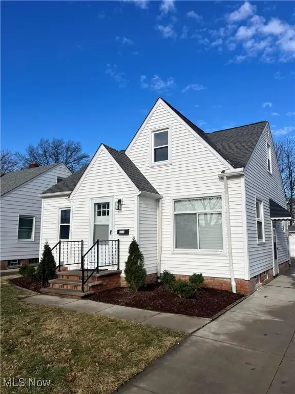 5212 Wood Avenue, Parma, OH 44134