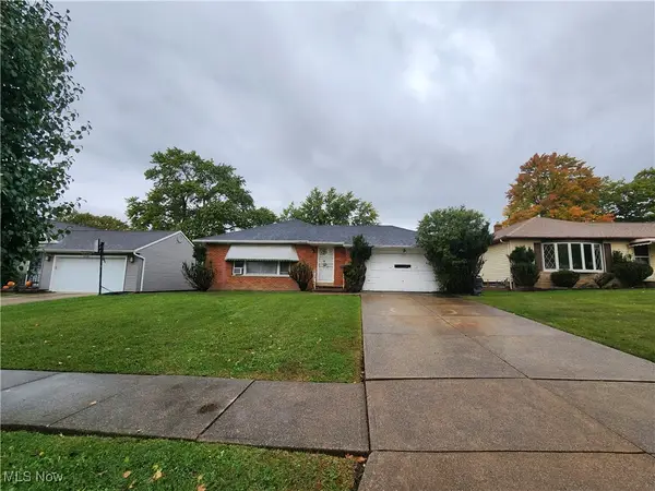 4494 E Frontenac Drive, Warrensville Heights, OH 44128