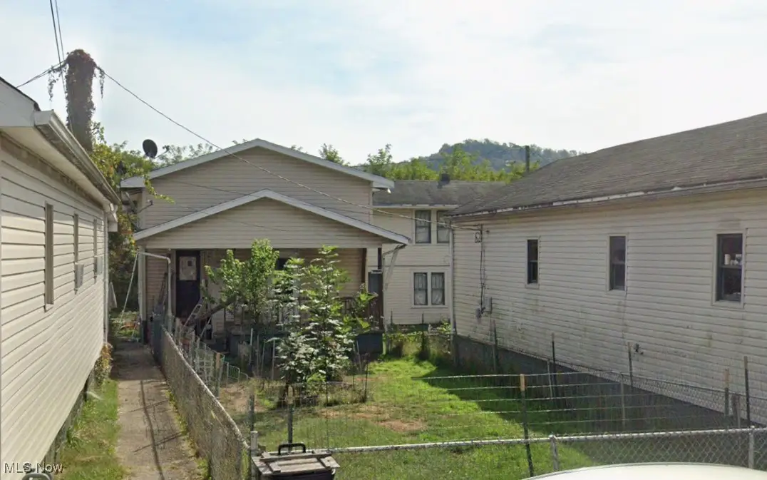811 Park Street, Martins Ferry, OH 43935 - #1