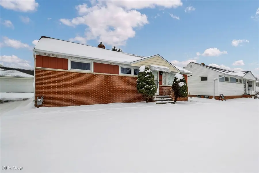 3323 Dellwood Drive, Parma, OH 44134 - #2