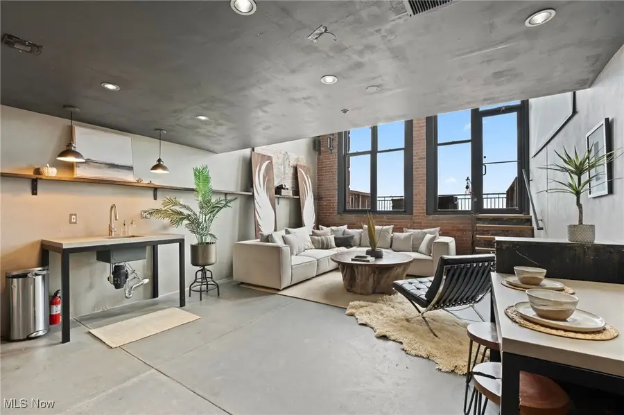 1133 W 9th Street #315, Cleveland, OH 44113 - #2