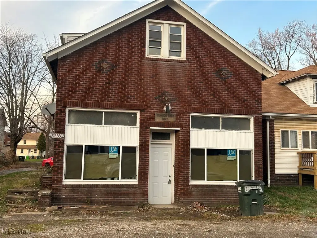 22862 Norman Avenue, Alliance, OH 44601 - #1