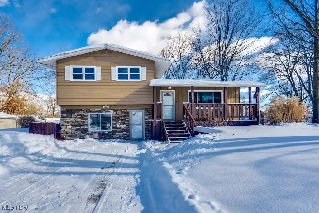 3532 Gary Drive, Mogadore, OH 44260 - #1