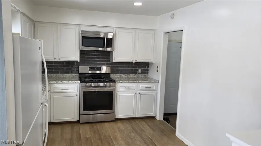 3632 Luray Drive, Norton, OH 44203 - Image #3