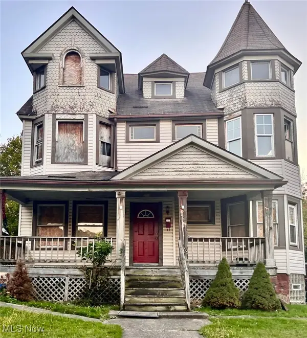 1888 Beersford Road, East Cleveland, OH 44112