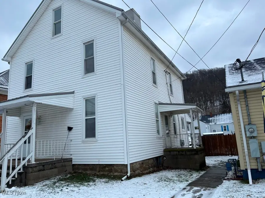 918 Second Avenue, New Cumberland, WV 26047 - Image #2