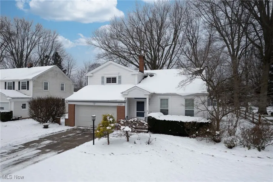 328 Plymouth Drive, Bay Village, OH 44140 - Image #2