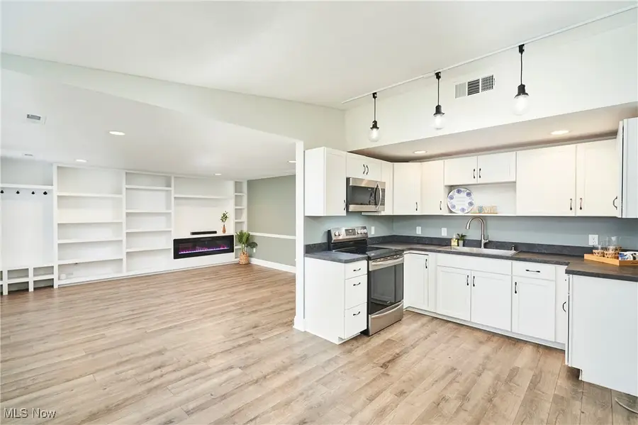 8177 S Cleveland Massillon Road #42, Clinton, OH 44216 - Image #3