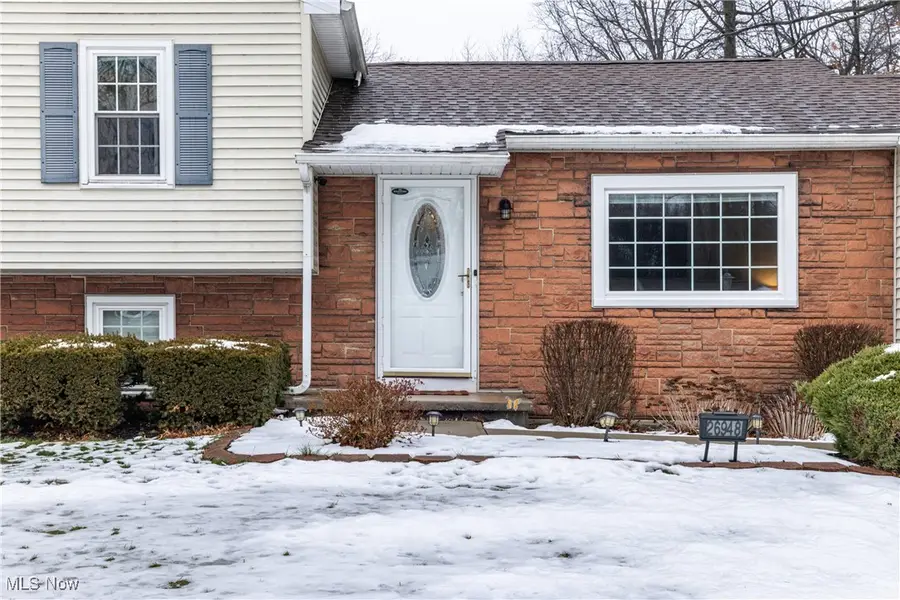 26948 Southwood Lane, Olmsted Township, OH 44138 - #2