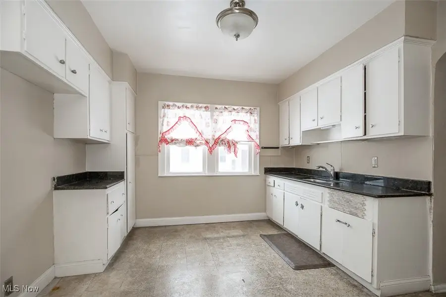 1526 Eddington Road, East Cleveland, OH 44118 - Image #3