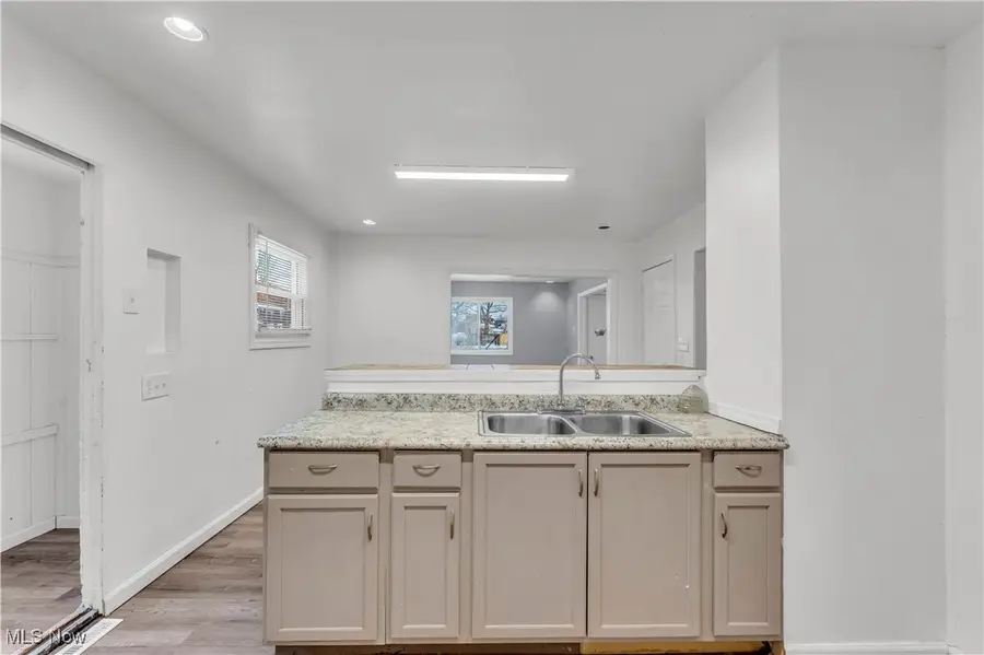 13814 Durkee Avenue, Cleveland, OH 44105 - Image #3