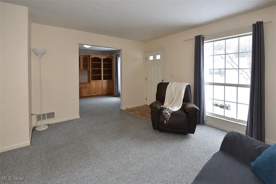 3376 Hunter Parkway #26, Cuyahoga Falls, OH 44223 - Image #3