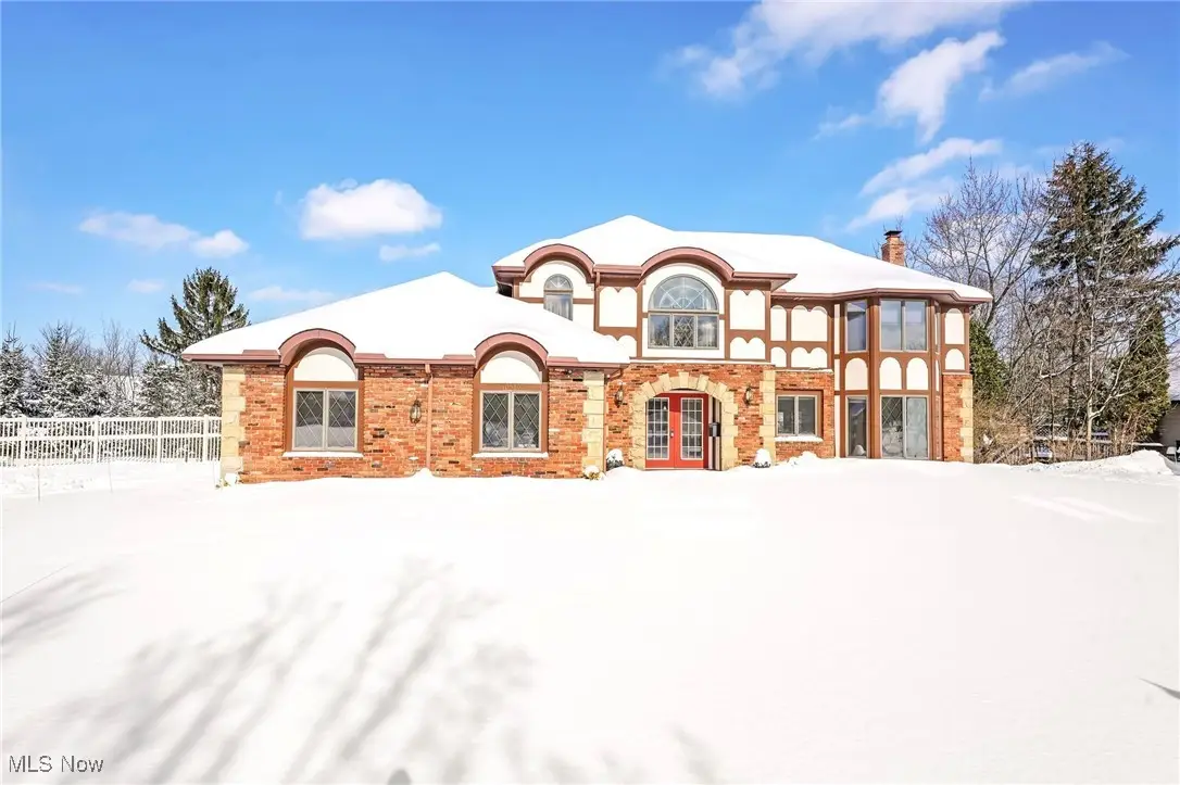 10510 Tudor Circle, North Royalton, OH 44133 - Image #1