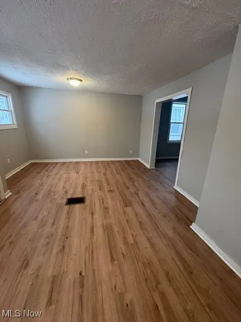 4203 Howlett Avenue, Cleveland, OH 44113 - Image #2