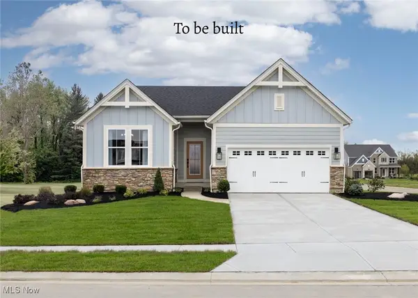 827 Colesbourne Circle, Uniontown, OH 44685