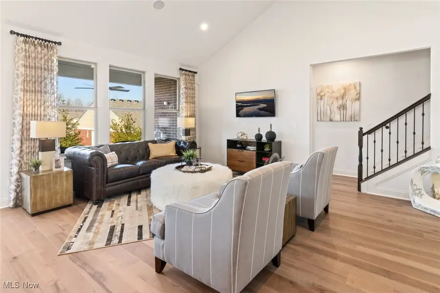 821 Colesbourne Circle, Uniontown, OH 44685 - #3