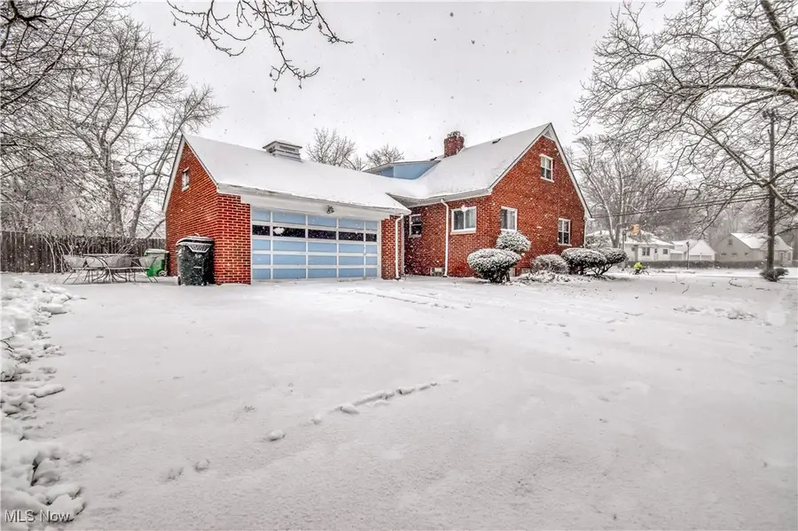 21329 Lakeshore Boulevard, Euclid, OH 44123 - #3