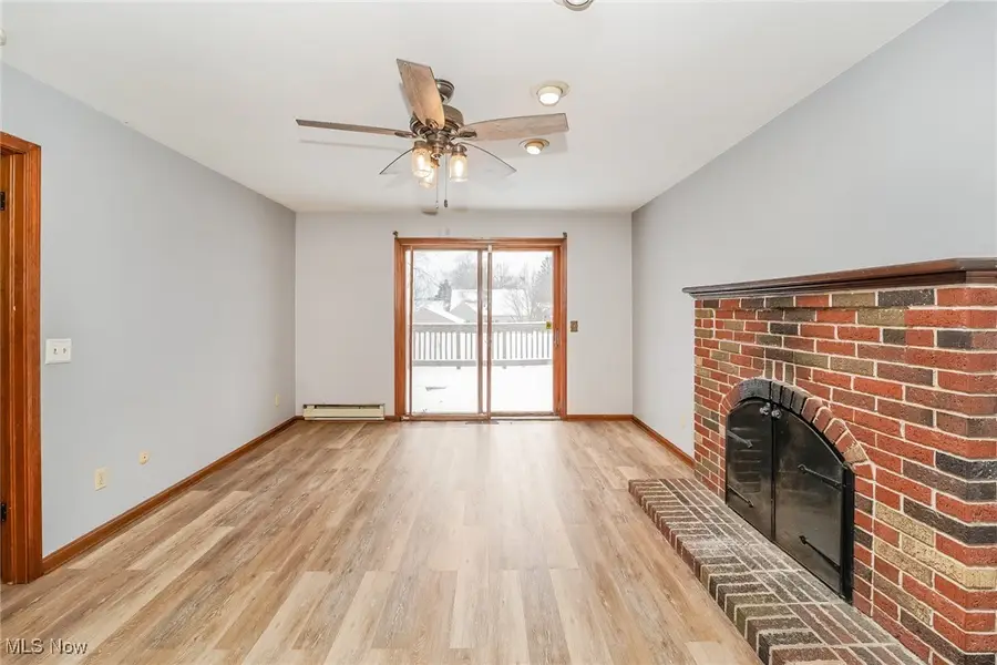 897 Davies Avenue, Akron, OH 44306 - #3