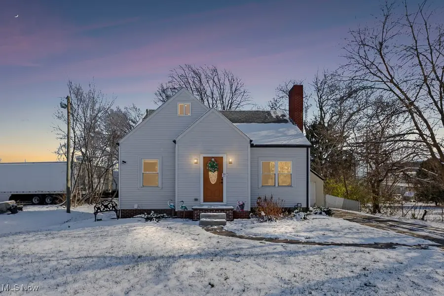 4722 Navarre Sw Road, Canton, OH 44706 - #2