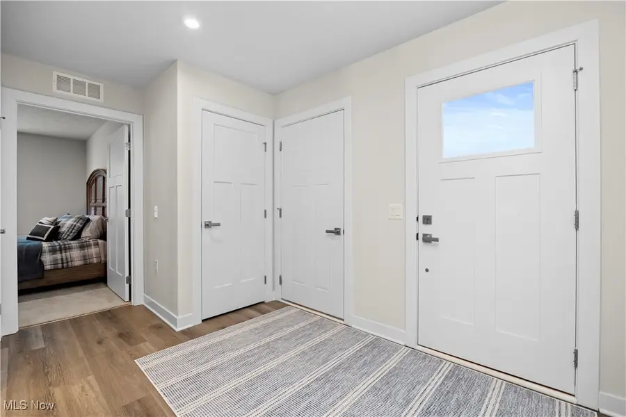 122 Eagle Circle, Amherst, OH 44001 - #3