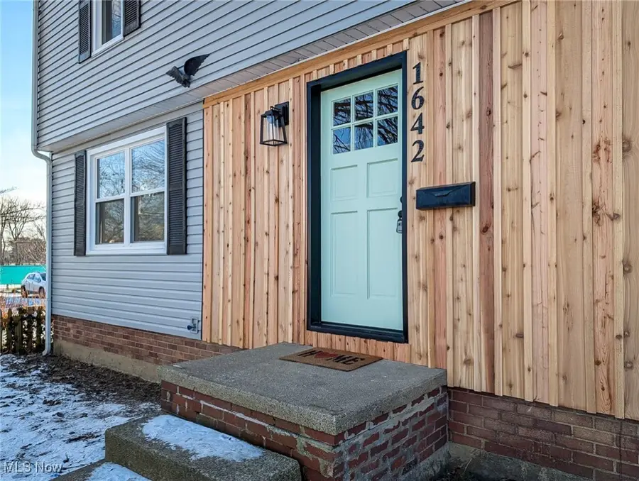 1642 27th Ne Street, Canton, OH 44714 - #3