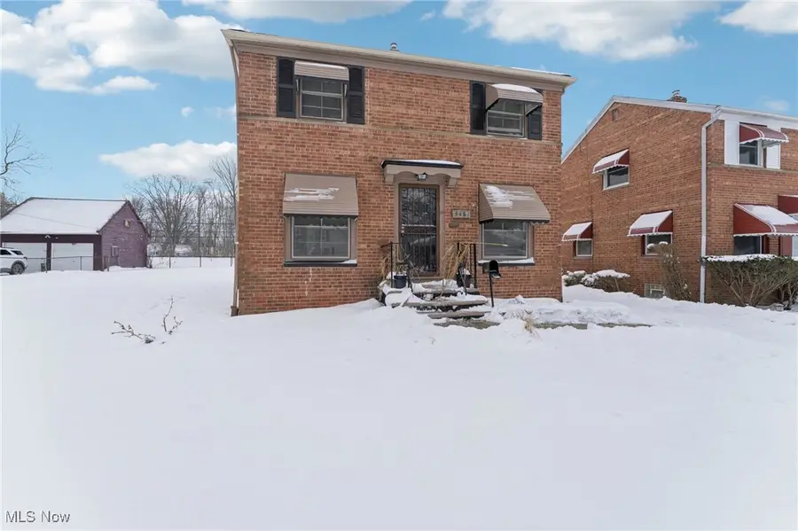 5481 Dalewood Avenue, Maple Heights, OH 44137 - #3