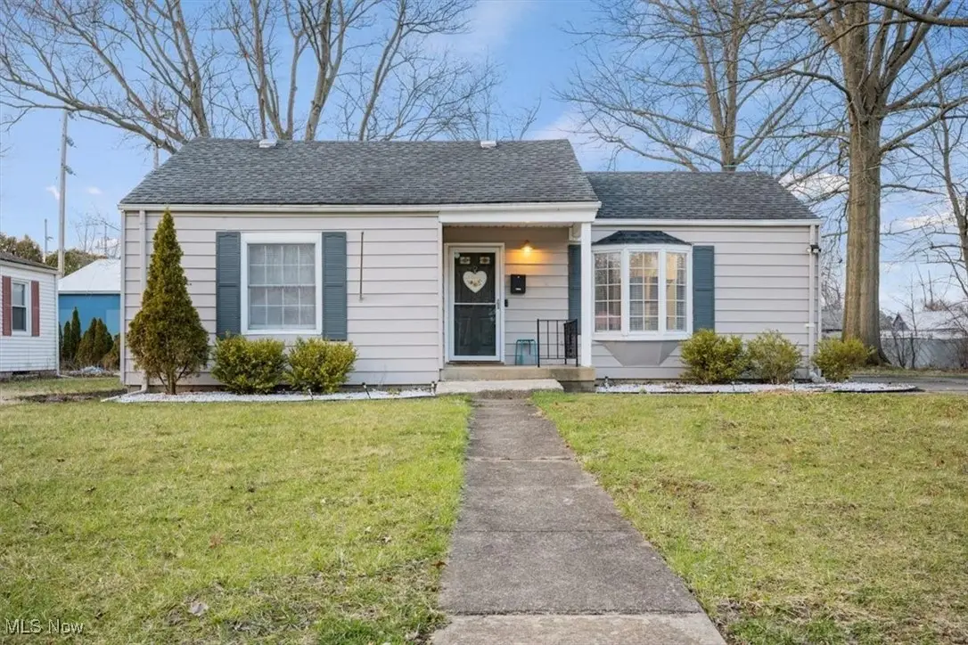 32 W Lincoln Street, Oberlin, OH 44074 - #1