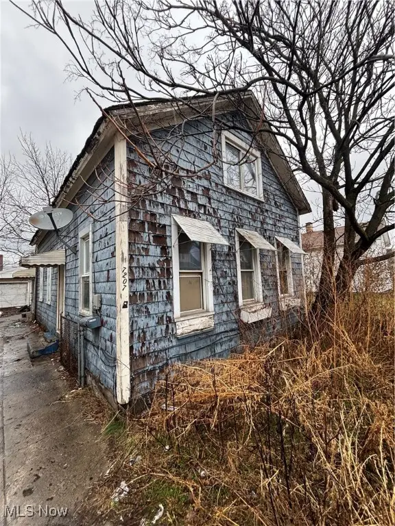 7207 Ivy Avenue, Cleveland, OH 44127 - Image #3