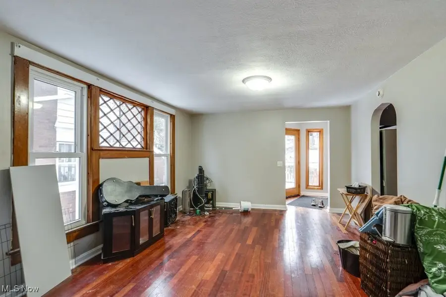 87 Hawthorne Avenue, Akron, OH 44303 - #3