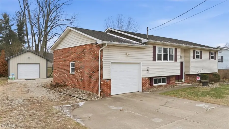 9 Oakbrook Lane, Mineral Wells, WV 26150 - #2