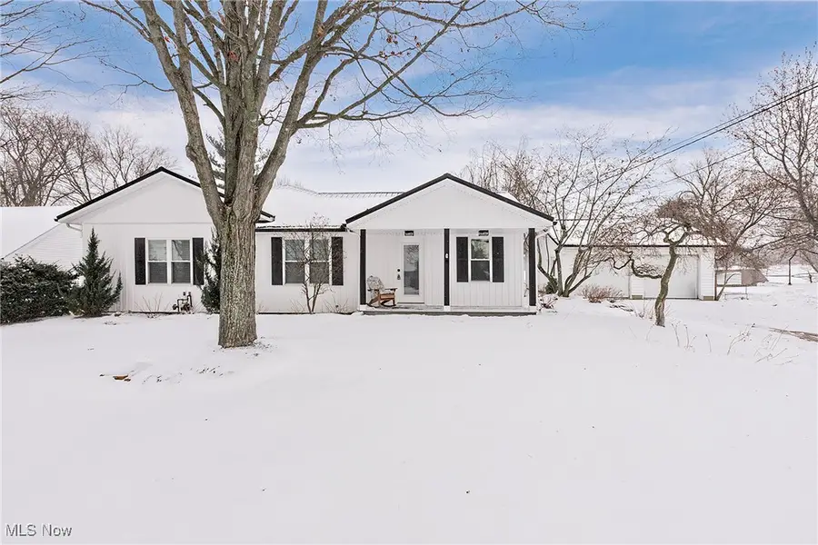 16008 Button Street, Middlefield, OH 44062 - #2