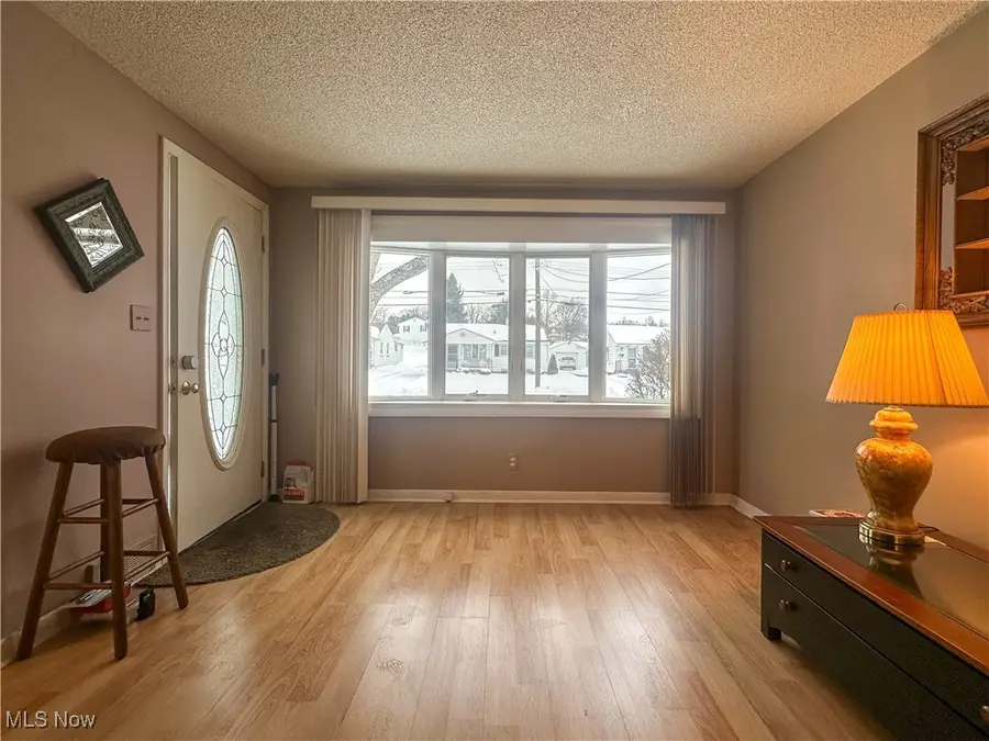 1443 Youll Street, Niles, OH 44446 - #3