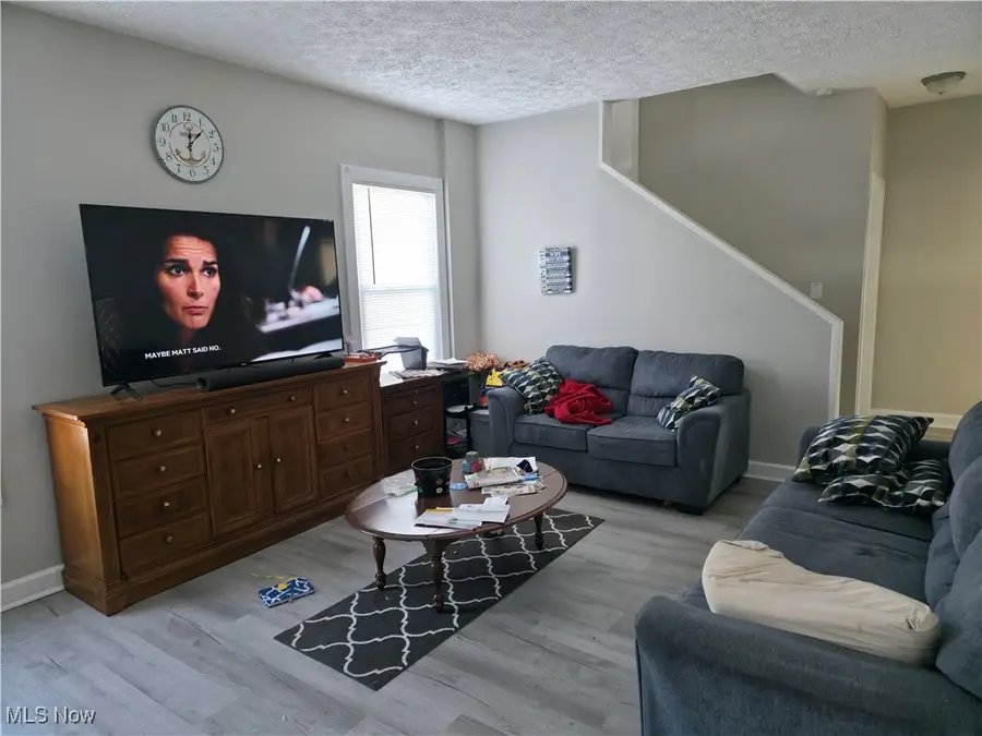 1114 Bedford Sw Avenue, Canton, OH 44710 - #3