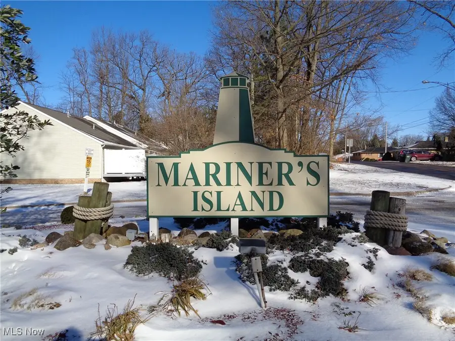 3180 Mariners Island Nw Drive, Canton, OH 44708 - Image #3