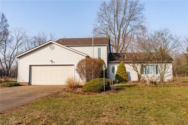 6167 Redford Nw Road, North Canton, OH 44720