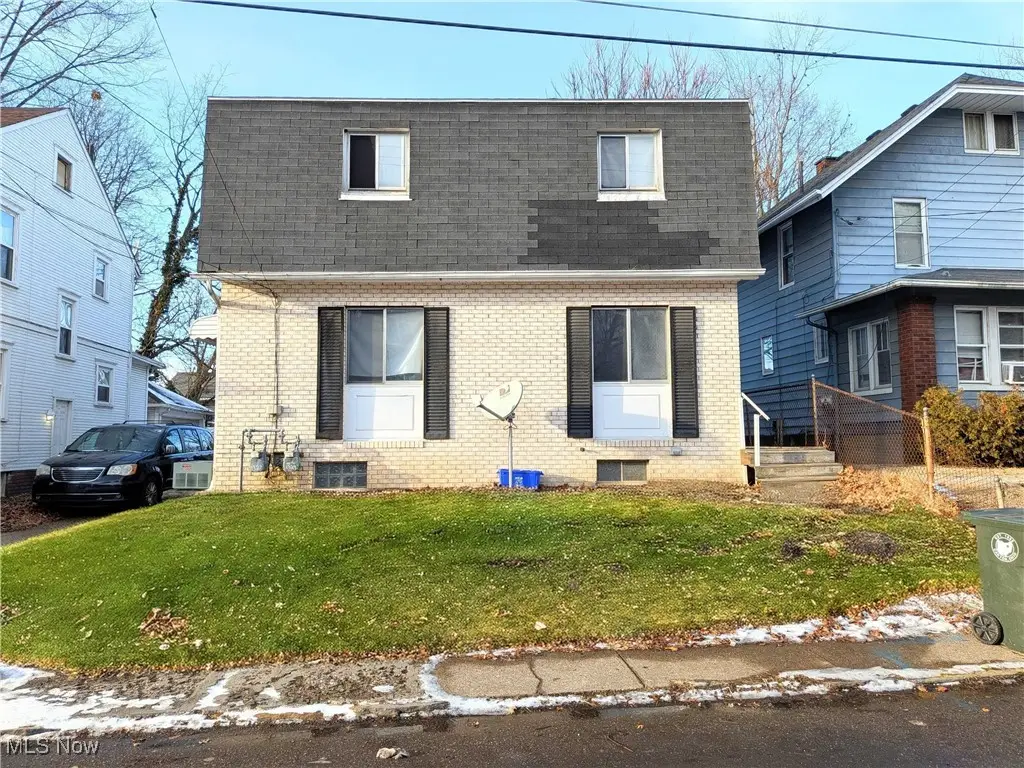 1327 15th Nw Street, Canton, OH 44703 - #1