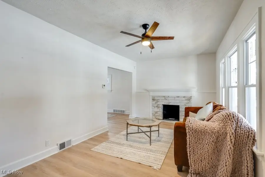 1068 Elbon Road, Cleveland Heights, OH 44121 - Image #2