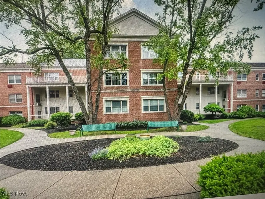 15825 Van Aken Boulevard #101W, Shaker Heights, OH 44120 - Image #3